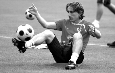 CBA常规赛：南京头排苏酒队主场战胜福建晋江文旅队